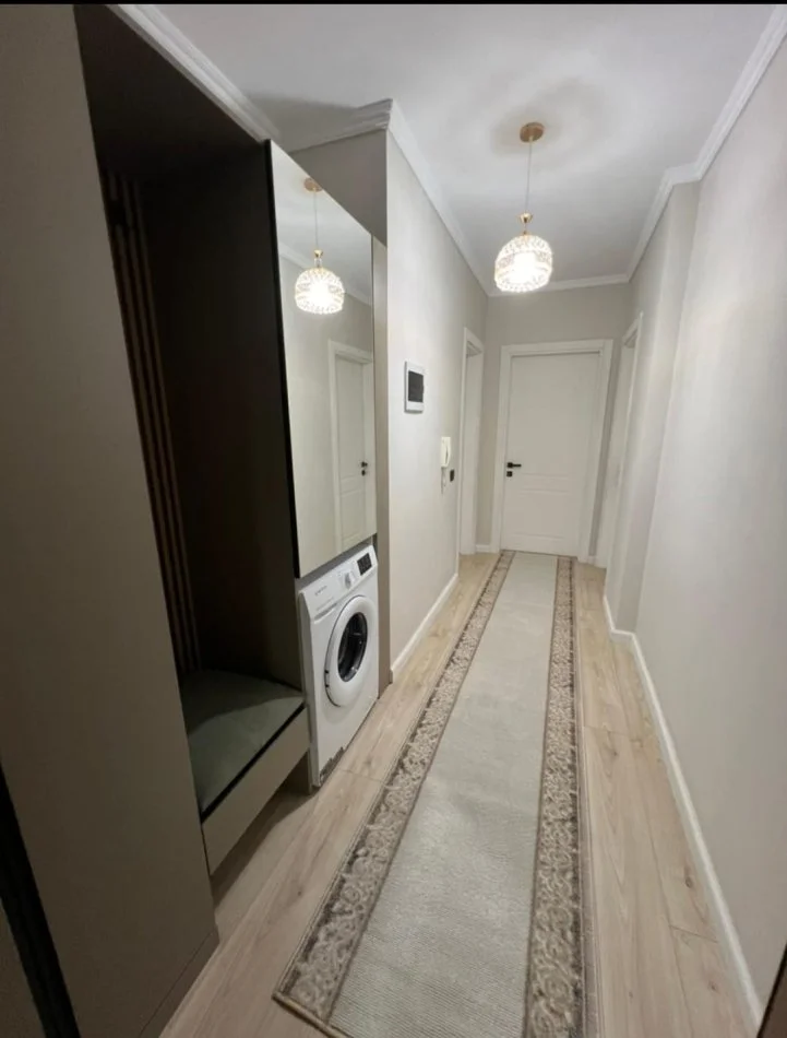 Shqiperi, jepet me qera apartament 1+1 Kati 7, 80 m² 600 € (Zogu i zi)