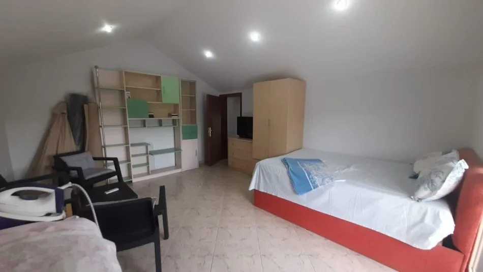 Tirane, jepet me qera apartament 2+1 Kati 4, 601 € (Stadiumi dinamo)