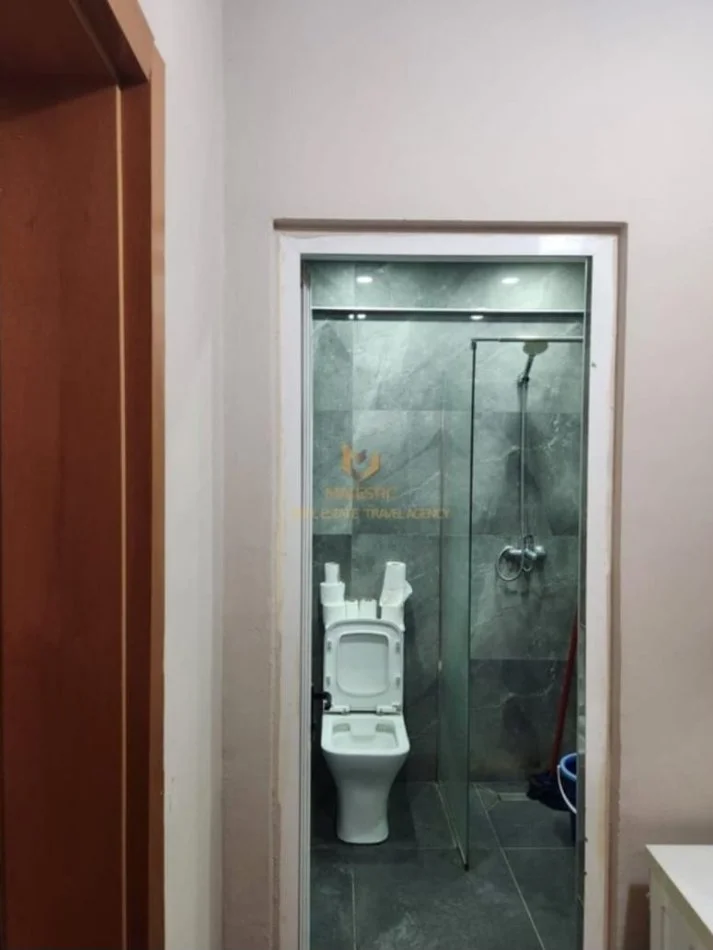 Tirane, jepet me qera garsonier Kati 1, 50 m² 501 € (Petro nini)