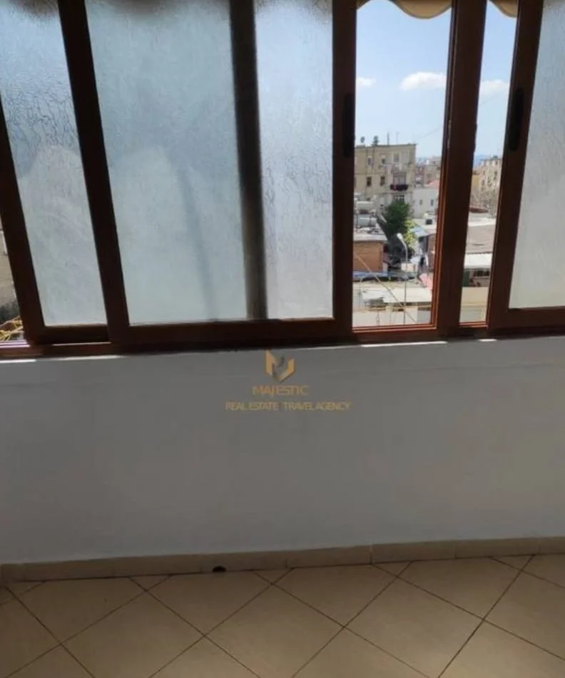 Tirane, shitet apartament 2+1 Kati 4, 65 m² 100.000 € (Shkolla bashkuar)