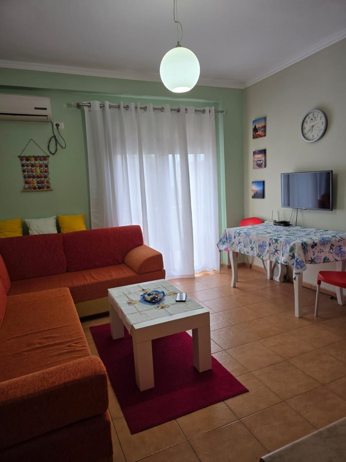Golem, jepet me qera apartament 1+1+Ballkon Kati 3, 60 m² 350 € (100m larg detit)