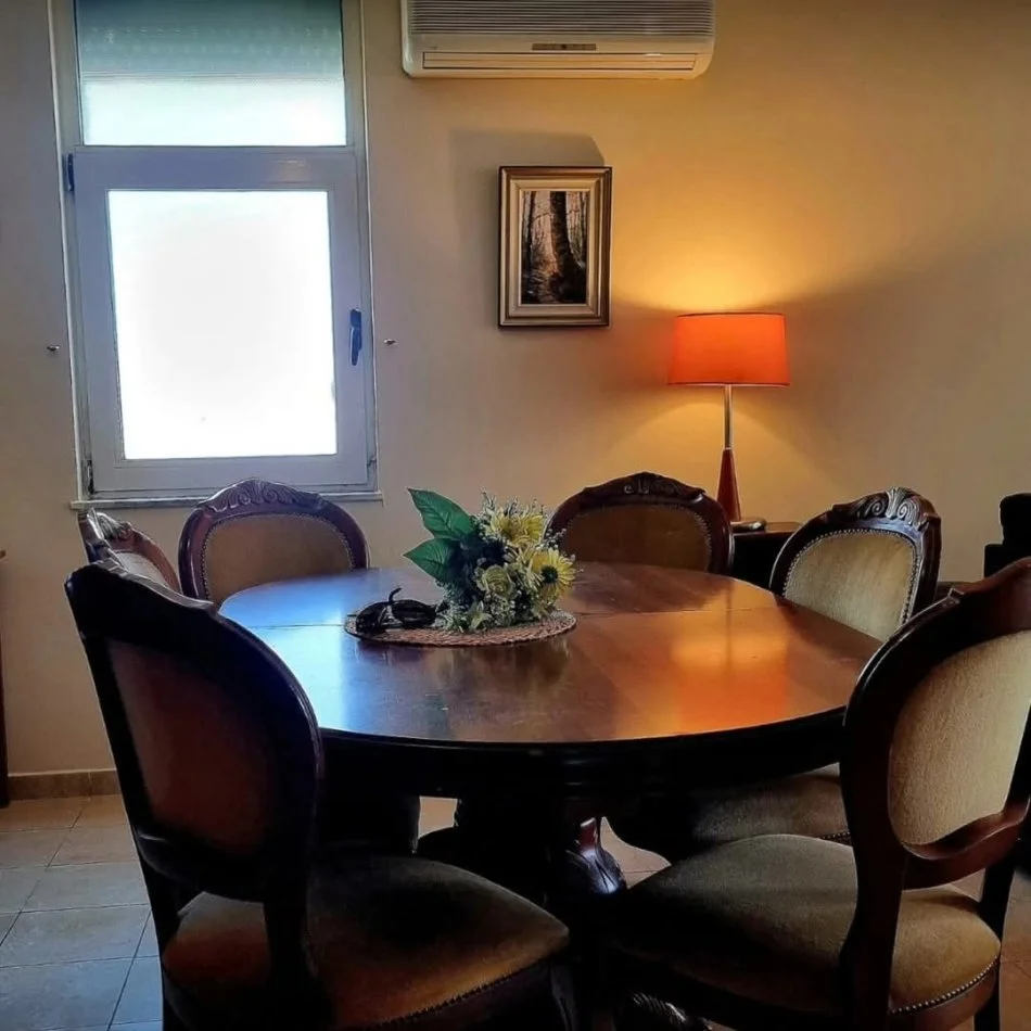 Tirane, jepet me qera apartament 2+1 Kati 7, 90 m² 800 € (Bllok)