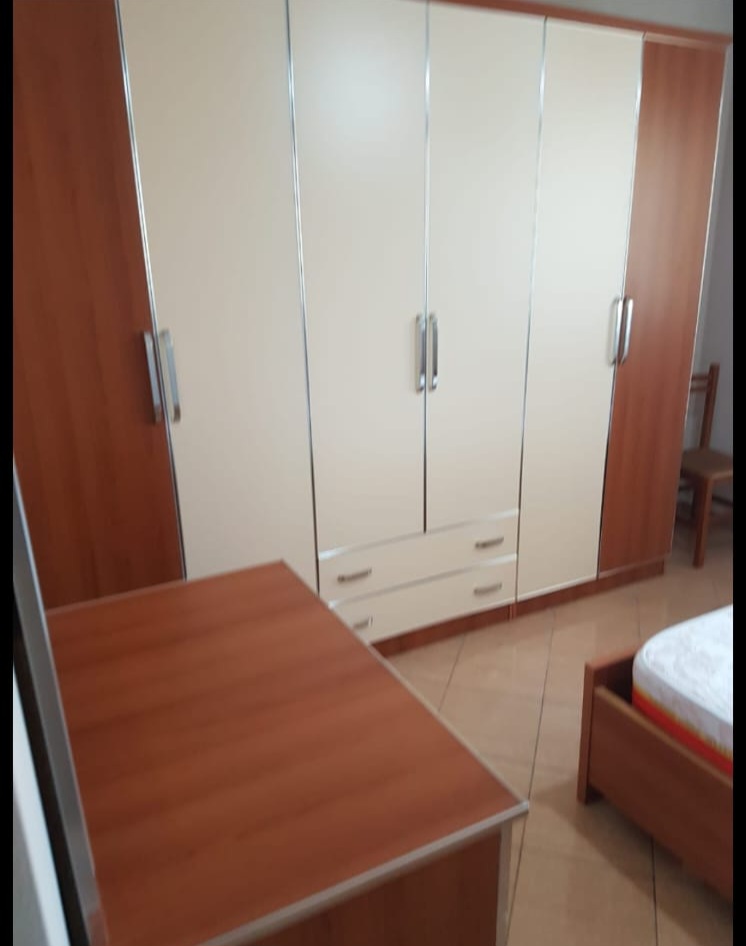 Tirane, jepet me qera apartament 1+1 Kati 5, 60 m² 400 € (Astir)