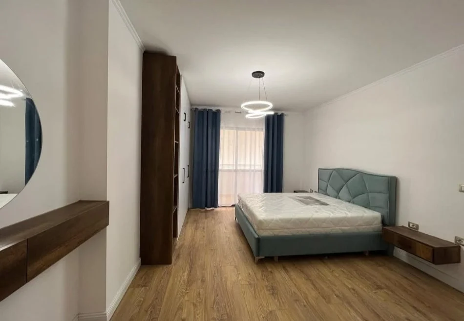 Tirane, shitet apartament 2+1 Kati 6, 108 m² 146.000 € (Astir)