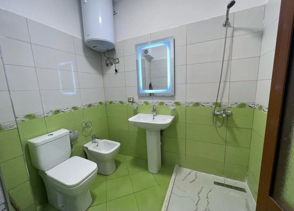 Tirane, shitet apartament 2+1 Kati 6, 108 m² 146.000 € (Astir)