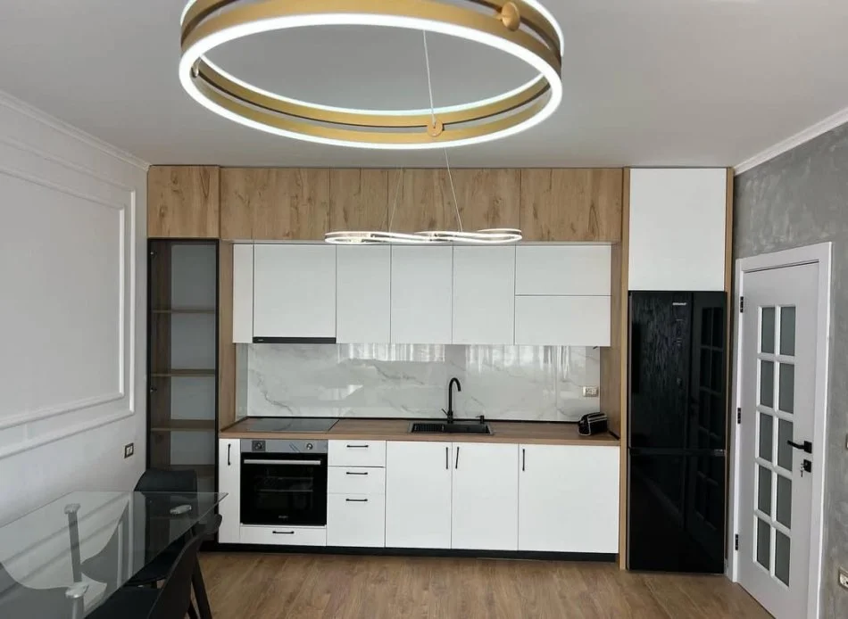 Tirane, shitet apartament 2+1 Kati 6, 108 m² 146.000 € (Astir)