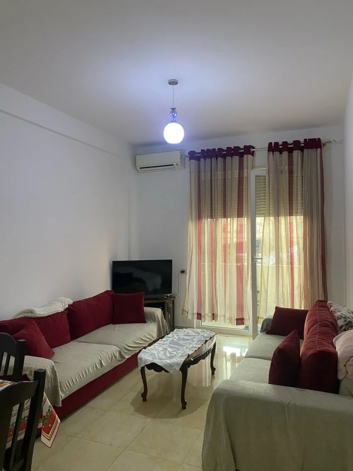 Tirane, shitet apartament 1+1 Kati 2, 77 m² 135.000 € (Zogu i zi)