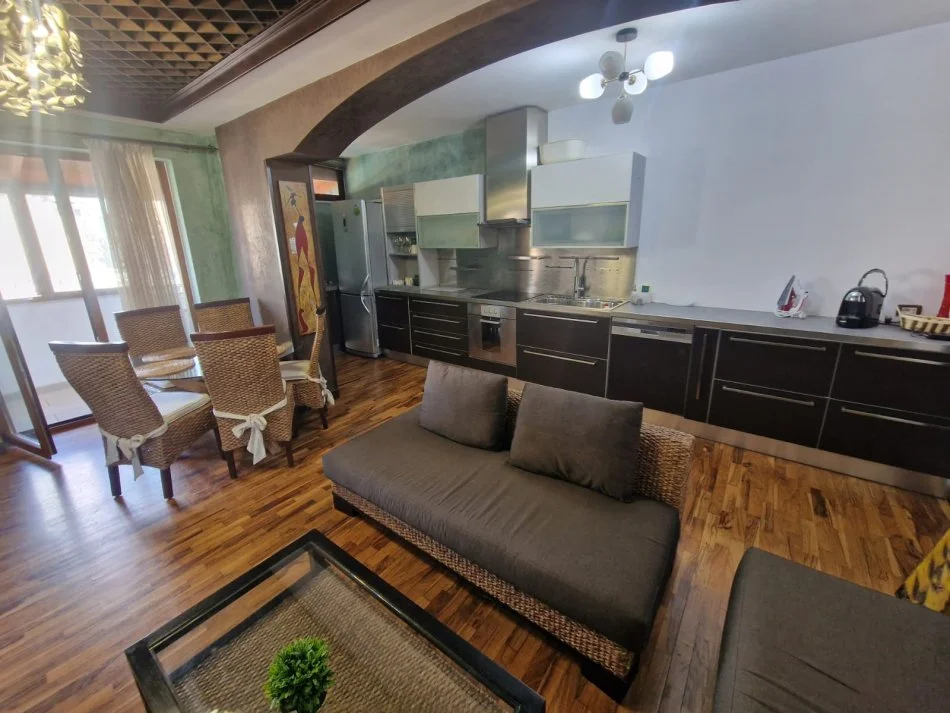 Tirane, shitet apartament 2+1 Kati 7, 105 m² 300.000 € (Abdyl frasheri)