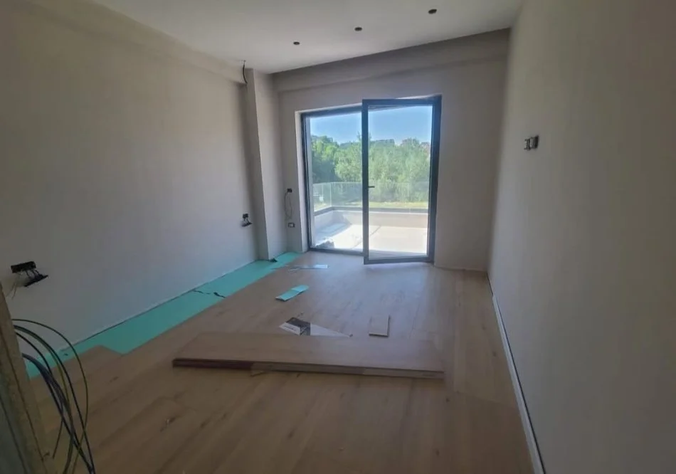 Tirane, shitet apartament 2+1 Kati 2, 104 m² 190.000 € (Liqeni i thate)