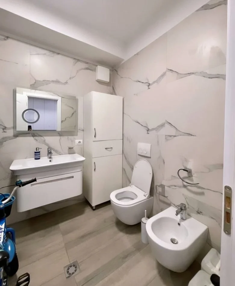 Tirane, shitet apartament 1+1 Kati 4, 112 m² 159.000 € (Misto mame)