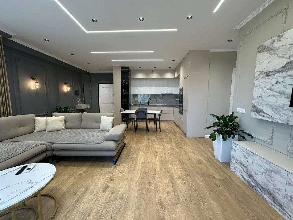 jepet me qera apartament Kati 1, 120 m² 1.000 €