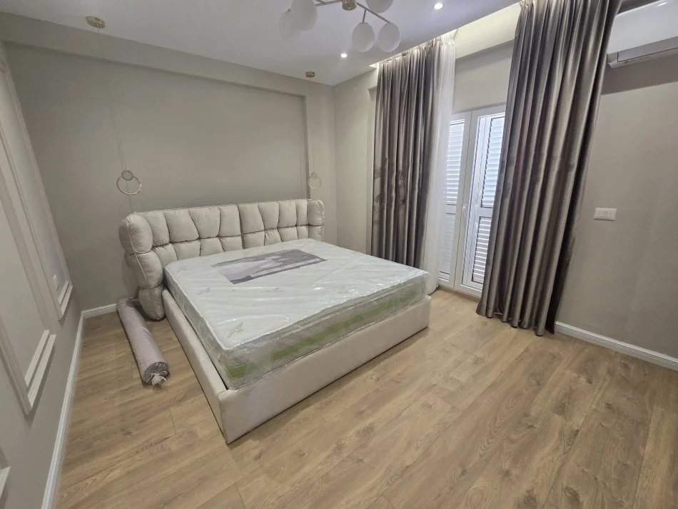 jepet me qera apartament Kati 1, 120 m² 1.000 €