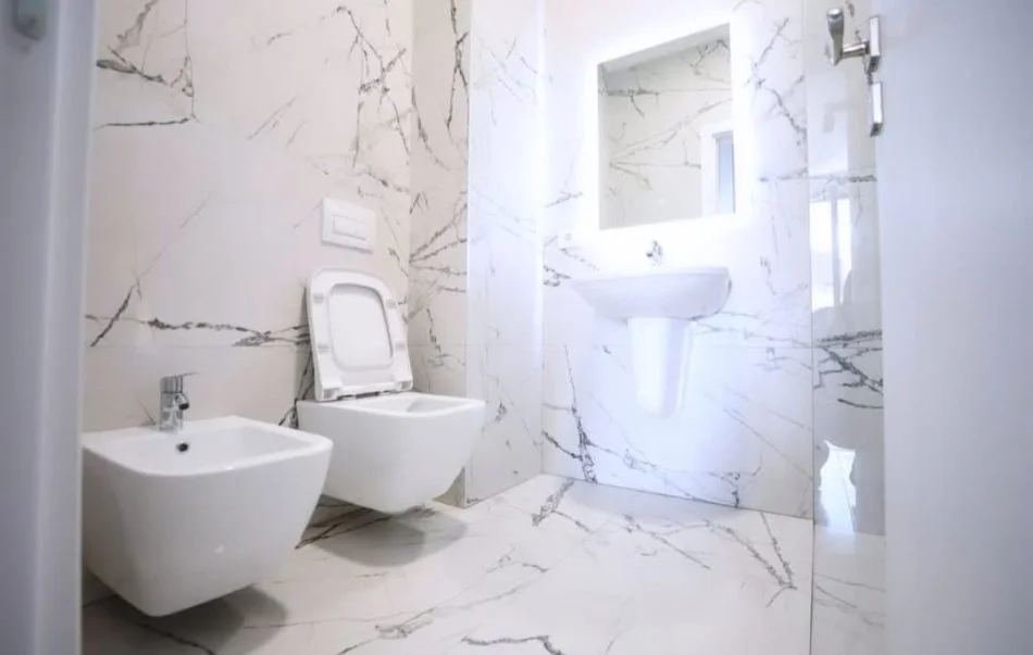 Tirane, shitet apartament 1+1 , 73 m² 339.000 € (Rruga kavajes)