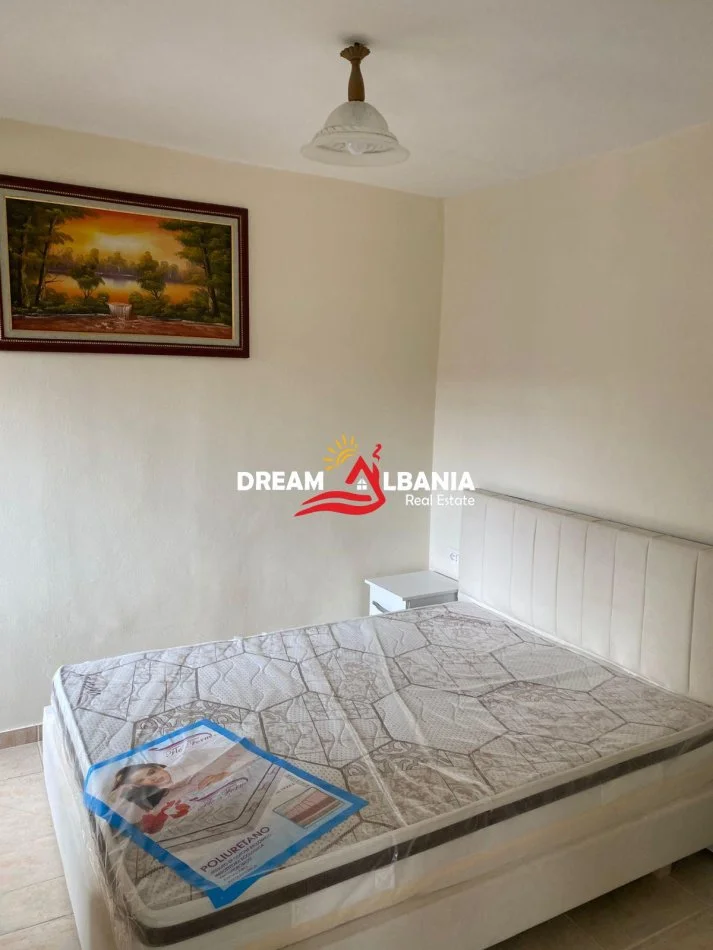 Tirane, jepet me qera apartament 1+1 Tek Rruga e Barrikadave, 55 m² 550€