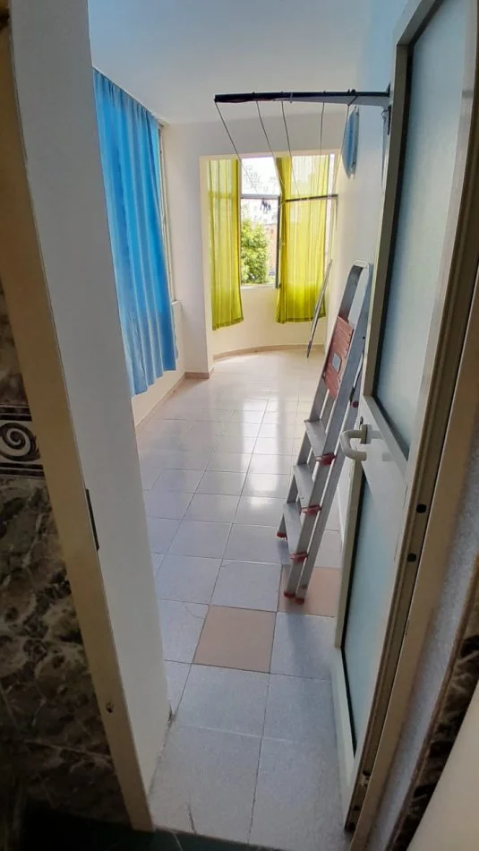 Tirane, jepet me qera apartament 3+1+Aneks+Ballkon Kati 3, 135 m² 600 € (Stadiumi Dinamo)