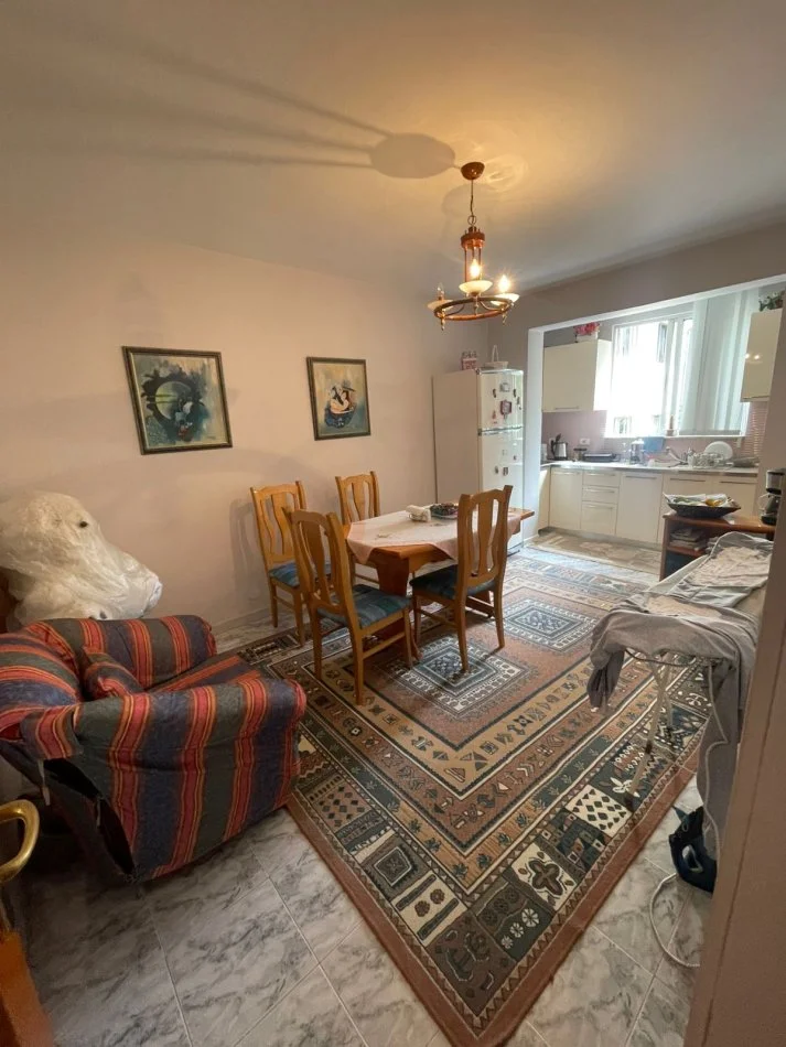 Tirane, shitet apartament 3+1 Kati 3, 100 m² 180.000 € (Mozaiku)