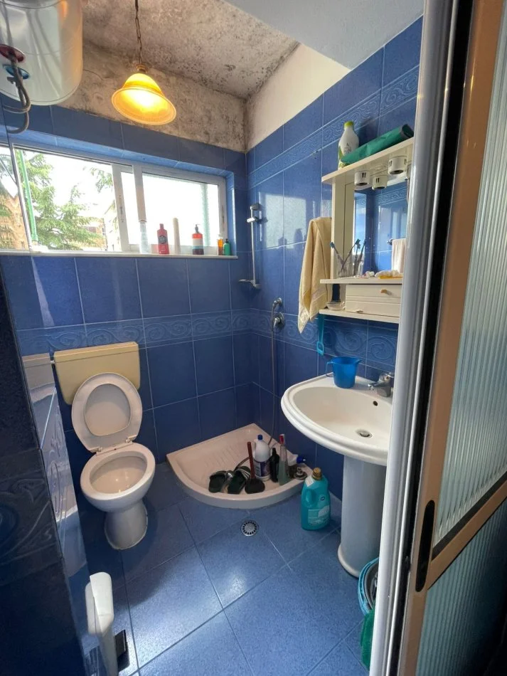 Tirane, shitet apartament 3+1 Kati 3, 100 m² 180.000 € (Mozaiku)