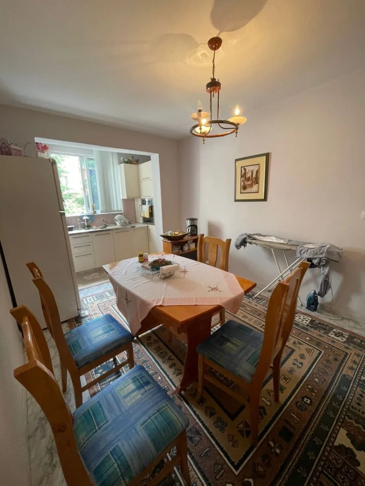 Tirane, shitet apartament 3+1 Kati 3, 100 m² 180.000 € (Mozaiku)