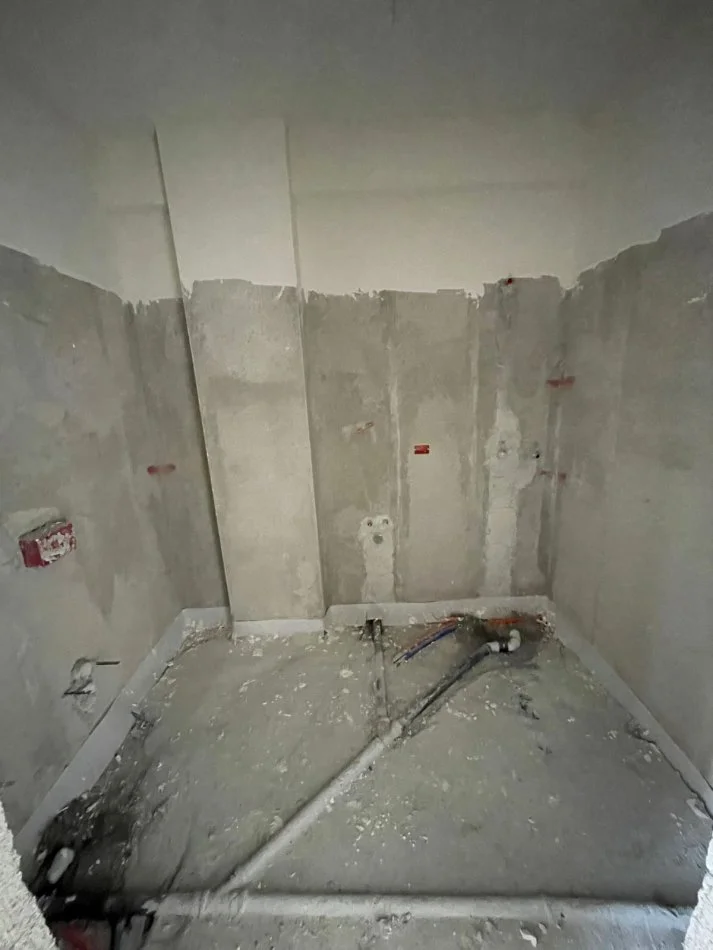 Tirane, shitet apartament 2+1+Ballkon Kati 10, 120 m² 179.000 € (Rruga Simon Gjoni)