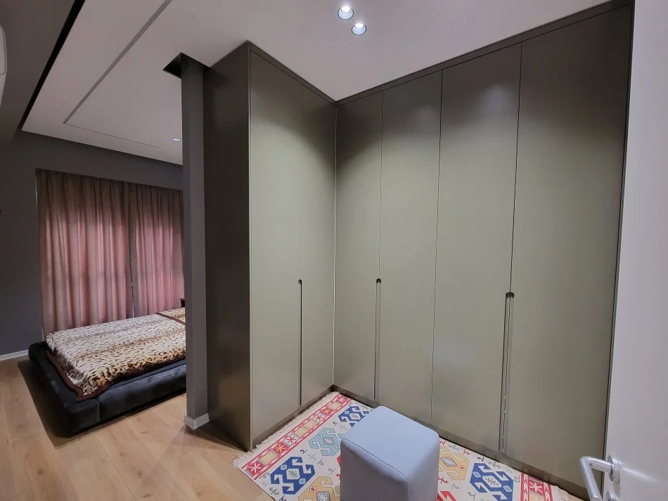 Tirane, shitet apartament 2+1 Kati 4, 87 m² 160.000 € (Ali den)