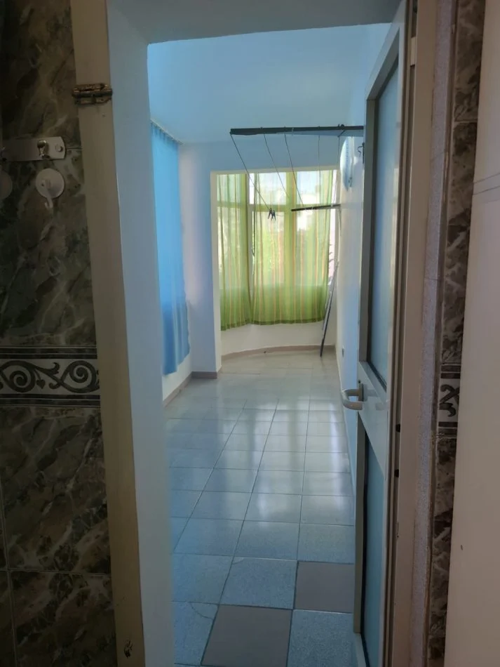 Shqiperi, jepet me qera apartament 3+1+Ballkon , 113 m² 600 € (Rruga Sulejman Delvina)