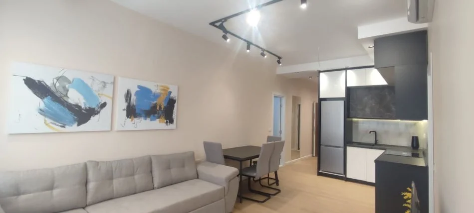 Tirane, shitet apartament 2+1 Kati 7, 103 m² 141.000 € (Laprake)