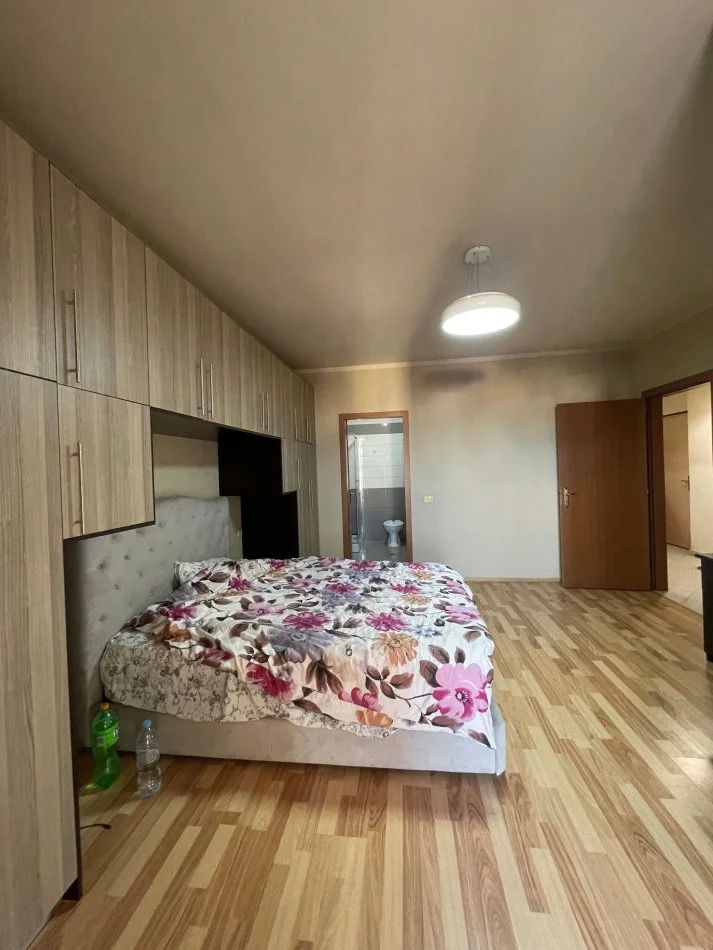 Tirane, shitet apartament 1+1 Kati 8, 112 m² 150.000 € (Astir)