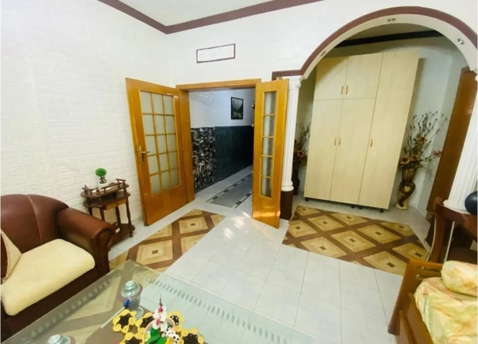 Tirane, jepet me qera apartament 1+1 Kati 2, 55 m² 400 € (Mozaiku)