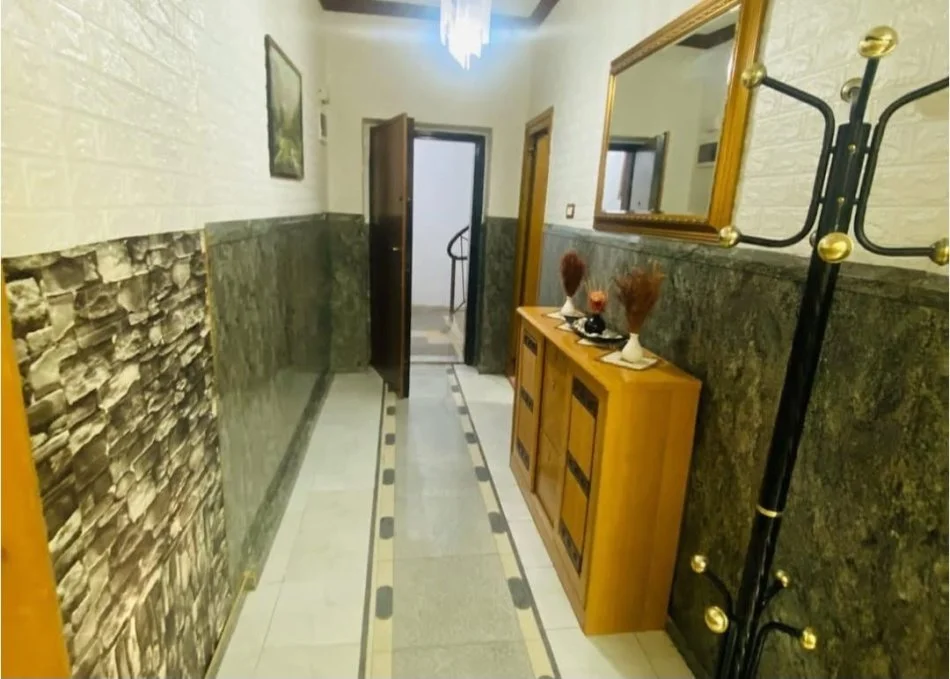Tirane, jepet me qera apartament 1+1 Kati 2, 55 m² 400 € (Mozaiku)