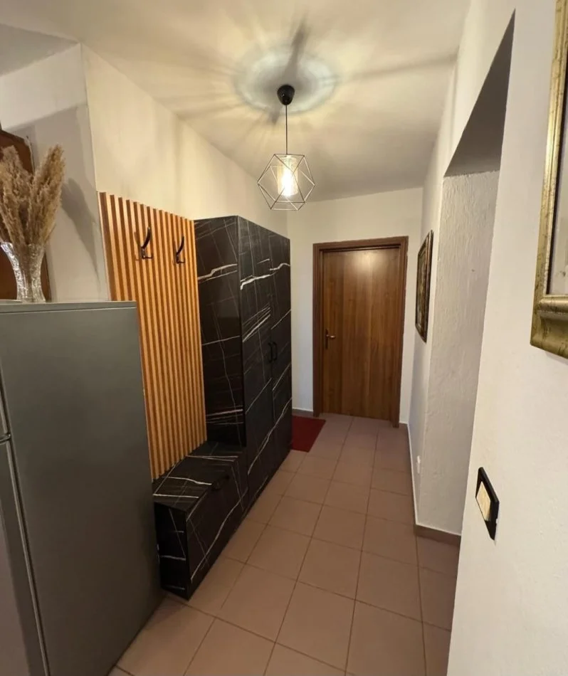 Tirane, jepet me qera apartament 2+1 Kati 2, 78 m² 600 € (Rruga e durresit)