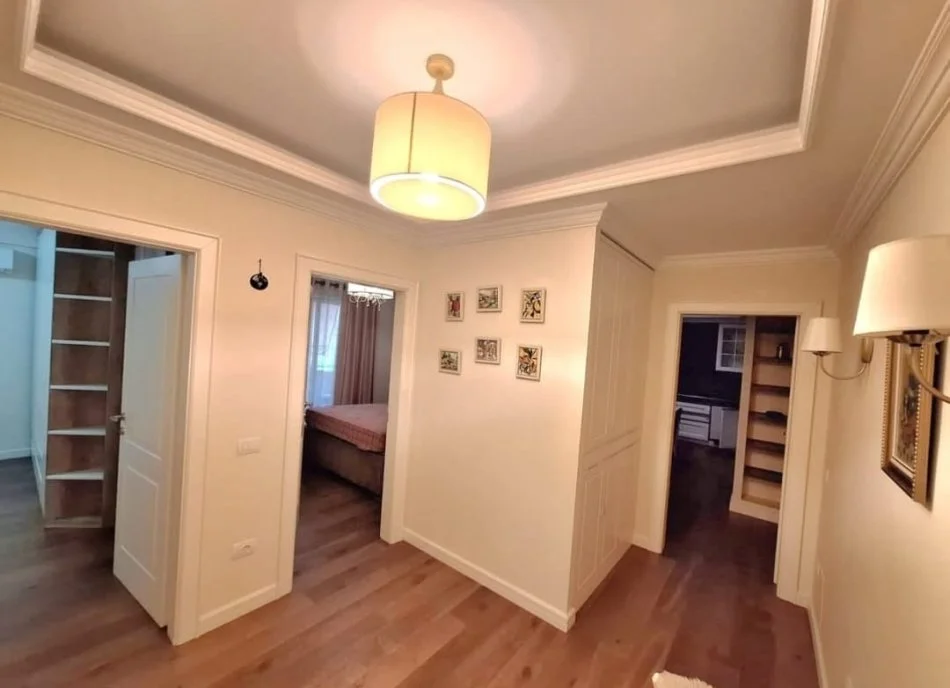 Tirane, shitet apartament 2+1 Kati 4, 96 m² 365.000 € (Air albania)