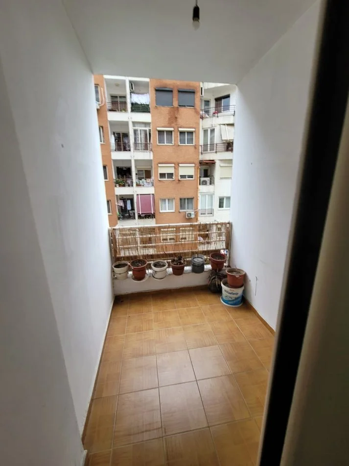Tirane, shitet apartament Kati 3, 127 m² 162.000 € (Yzberisht)