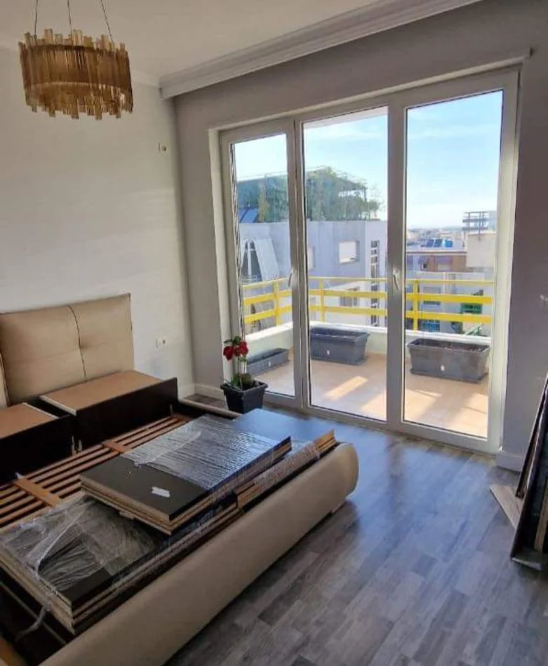 Tirane, shitet apartament 2+1 Kati 4, 102 m² 230.000 € (Kopshti zologjik)