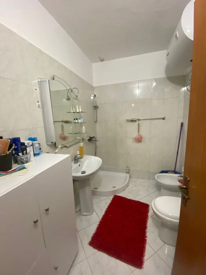 Tirane, shitet apartament 2+1 Kati 2, 87 m² 130.000 € (Fresk)