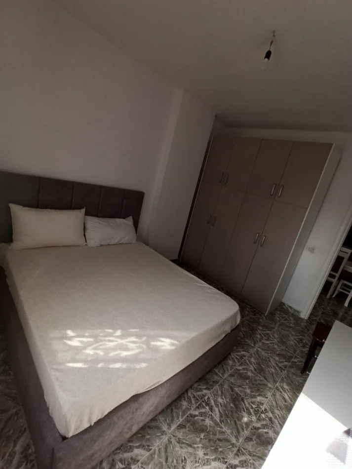 Tirane, jepet me qera apartament 2+1 Kati 7, 100 m² 500 € (Don bosko)
