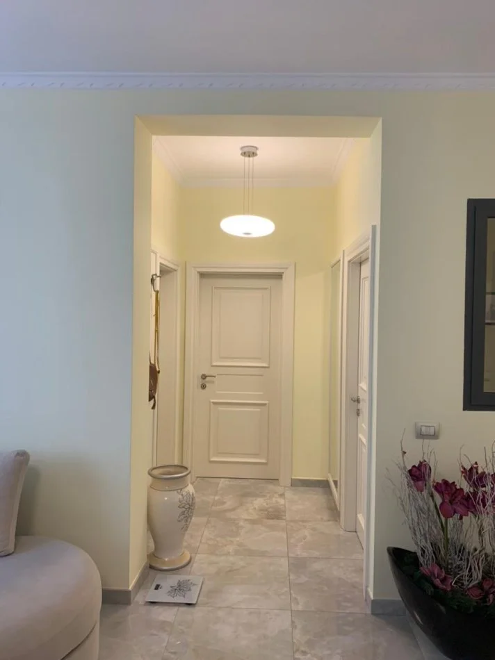 Tirane, jepet me qera apartament 2+1 Kati 6, 80 m² 530 € (Ish parku)