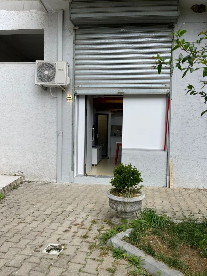Tirane, jepet me qera apartament duplex , 45 m² 300 € (Astir)