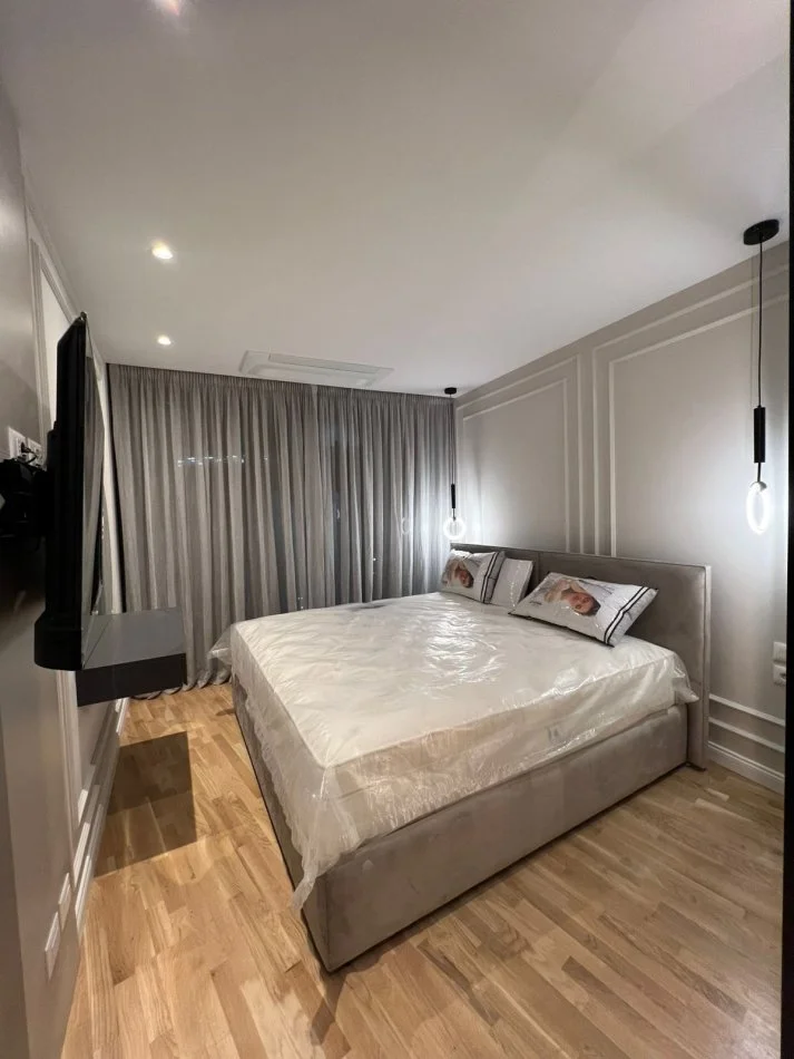 Tirane, jepet me qera apartament+verande | Penthouse 3+1+Ballkon Kati 4, 150 m² 3.000 € (Liqeni Artificial)