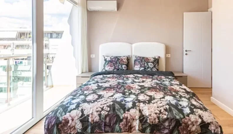 Tirane, jepet me qera apartament 1+1 Kati 7, 70 m² 700 € (Stadiumi dinamo)