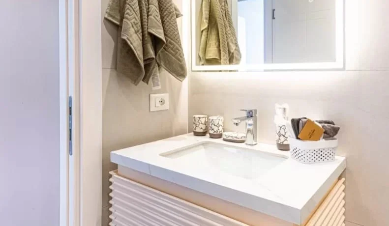 Tirane, jepet me qera apartament 1+1 Kati 7, 70 m² 700 € (Stadiumi dinamo)