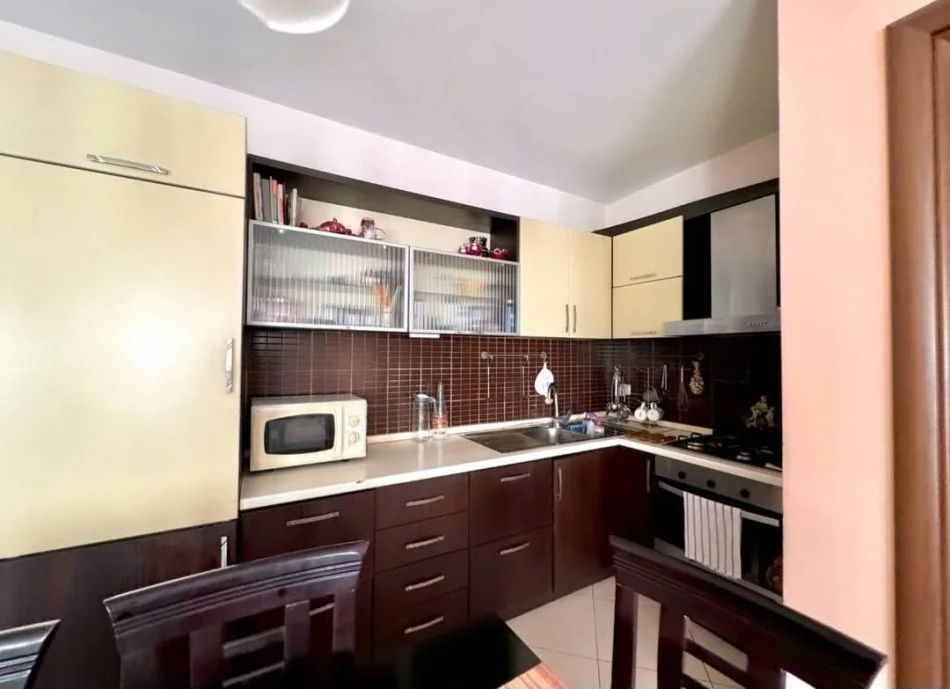 shitet 1+1 Kati 6, 149.000 € (Jordan misja)