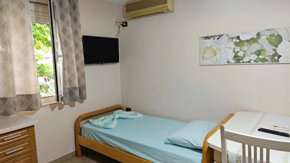 Tirane, jepet me qera garsonier Kati 2, 40 m² 400 € (Stadiumi dinamo)