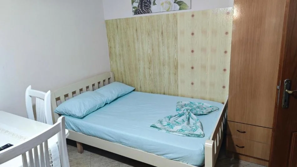 Tirane, jepet me qera garsonier Kati 2, 40 m² 400 € (Stadiumi dinamo)