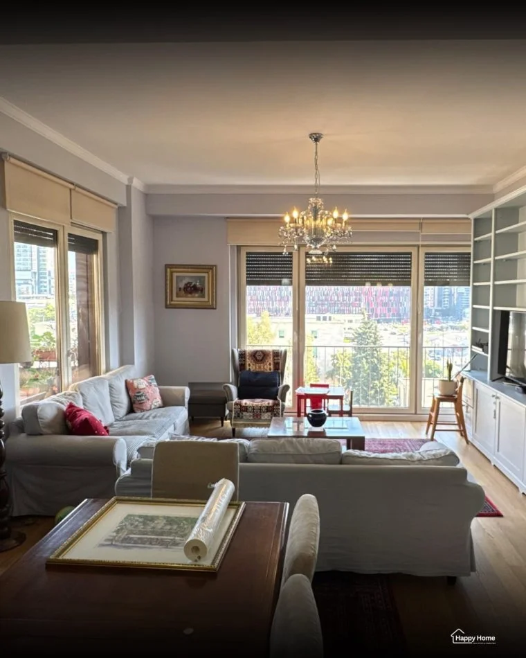 Tirane, jepet me qera 3+1+Ballkon , 176 m² 3.000 € (GARDA)