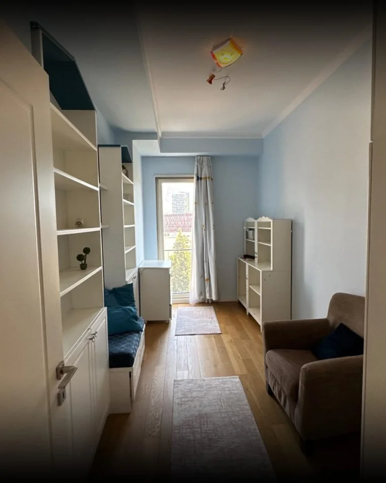 Tirane, jepet me qera 3+1+Ballkon , 176 m² 3.000 € (GARDA)