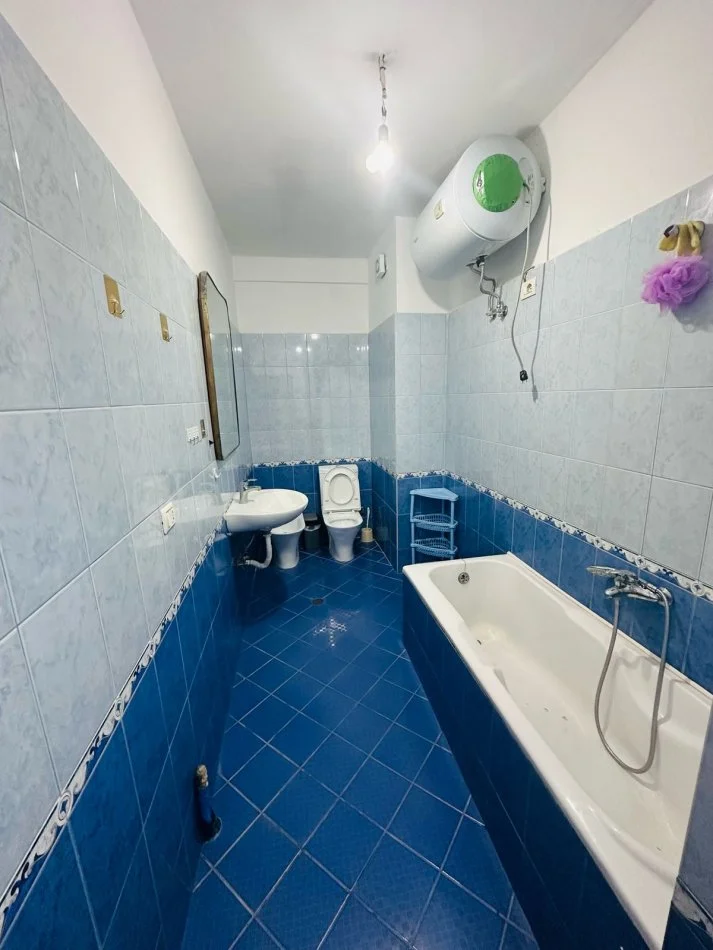 Tirane, jepet me qera apartament 2+1 Kati 10, 530 € (21 dhjetori)