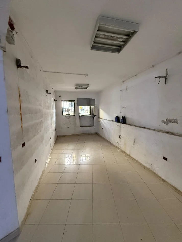 Tirane, shitet ambjent biznesi Kati 0, 1.000 m² 1.700.000 € (Shkolla e Baletit)