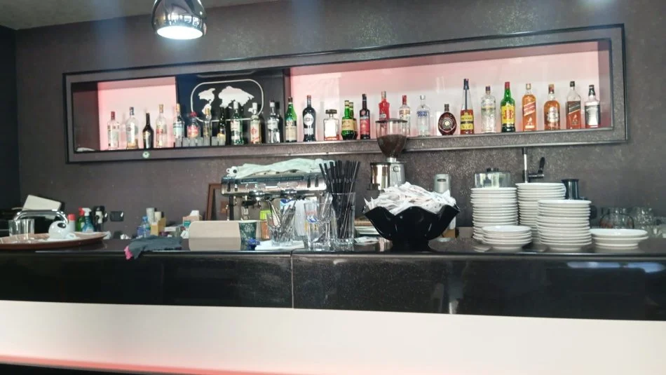 Tirane, jepet me qera bar-kafe Kati 0, 400 m² 1.700 € (Don Bosco)
