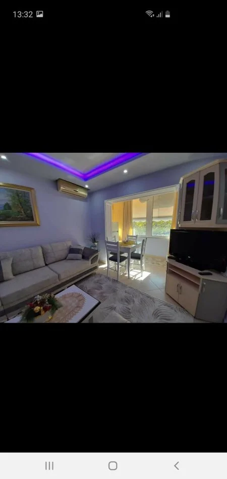 Tirane, shitet 1+1+Ballkon Kati 3, 54 m² 95.000 € (Myslym Keta)