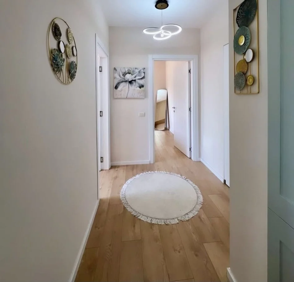 Tirane, shitet apartament 2+1 Kati 9, 85 m² 180.000 € (Perball Delijorgjit)